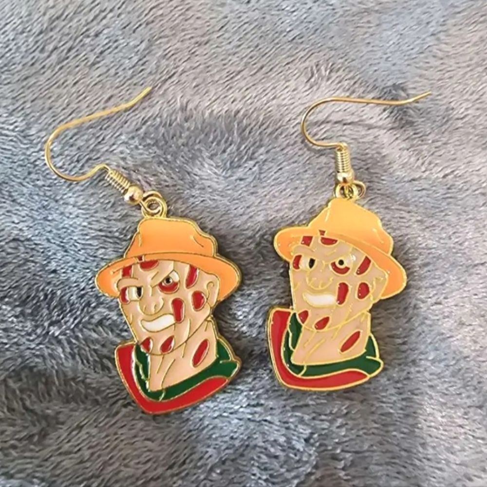 Hand Crafted Fun Halloween dangle earrings - Picture 6 of 6